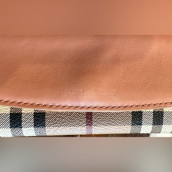 BURBERRY Long Wallet - Picture 14 of 17